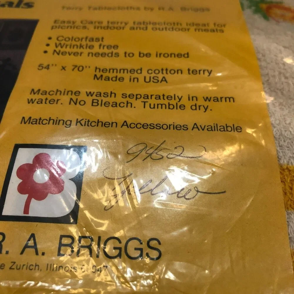 Vintage Briggs Terry Tablecloth Rectangle 54x70 Floral Checkered Wrinkle Free US